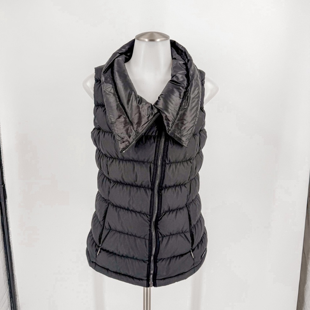 Athleta Black Downabout Vest